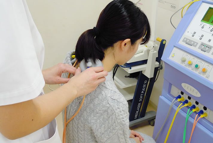 リハビリテーション - 治療方法紹介 - 宇部市の整形外科 - かわかみ